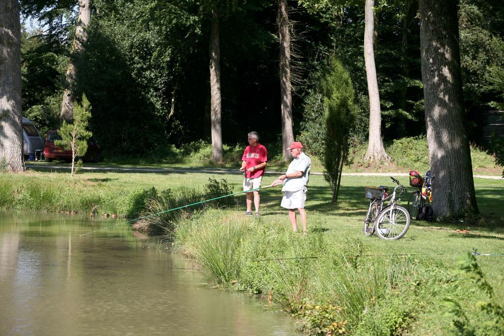 Appartements Les Ormes Epiniac Esterno foto