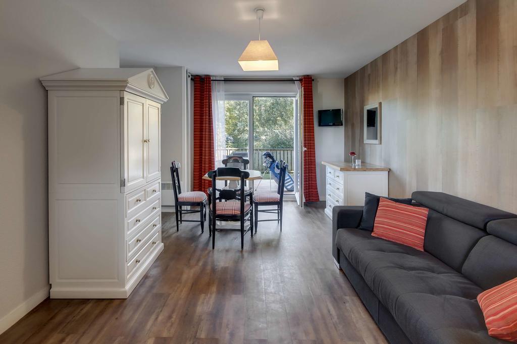 Appartements Les Ormes Epiniac Esterno foto